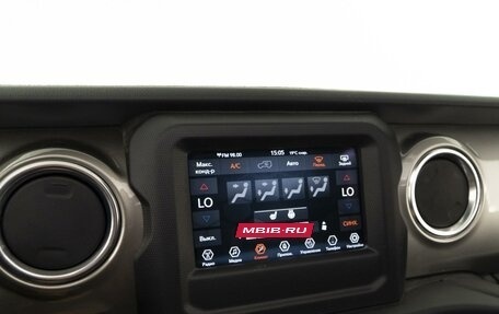 Jeep Wrangler, 2021 год, 4 999 050 рублей, 28 фотография