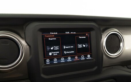 Jeep Wrangler, 2021 год, 4 999 050 рублей, 30 фотография