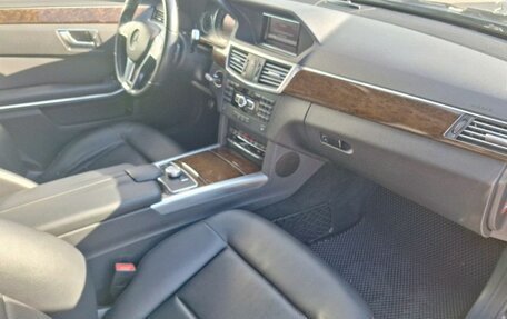 Mercedes-Benz E-Класс, 2012 год, 1 299 000 рублей, 14 фотография