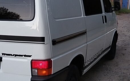 Volkswagen Transporter T4, 1992 год, 670 000 рублей, 2 фотография
