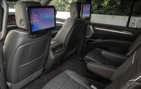 Cadillac Escalade V, 2025 год, 18 950 000 рублей, 23 фотография