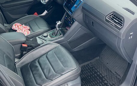 Volkswagen Tiguan II, 2021 год, 3 180 000 рублей, 7 фотография