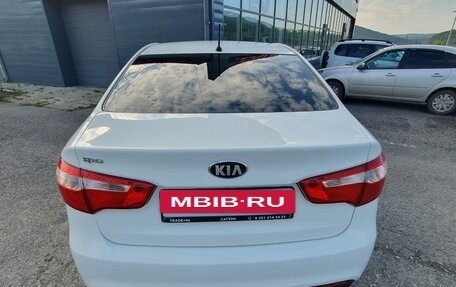 KIA Rio III рестайлинг, 2013 год, 700 000 рублей, 4 фотография