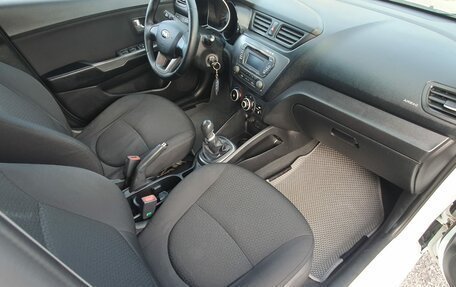 KIA Rio III рестайлинг, 2013 год, 700 000 рублей, 11 фотография
