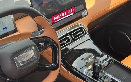 Geely Atlas, 2025 год, 2 800 000 рублей, 10 фотография