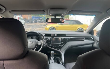 Toyota Camry, 2020 год, 2 200 000 рублей, 10 фотография