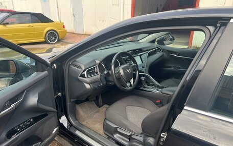 Toyota Camry, 2020 год, 2 200 000 рублей, 8 фотография