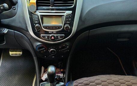 Hyundai Solaris II рестайлинг, 2013 год, 1 055 000 рублей, 7 фотография