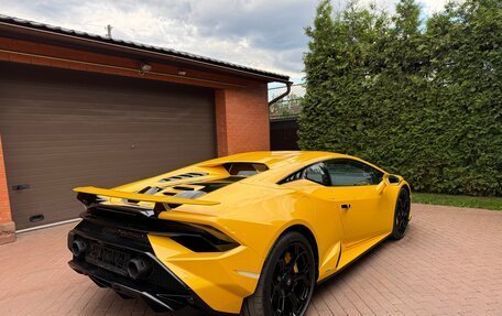 Lamborghini Huracán, 2023 год, 29 990 000 рублей, 6 фотография