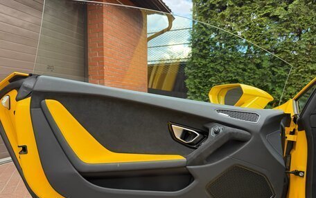 Lamborghini Huracán, 2023 год, 29 990 000 рублей, 8 фотография