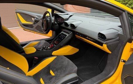 Lamborghini Huracán, 2023 год, 29 990 000 рублей, 12 фотография