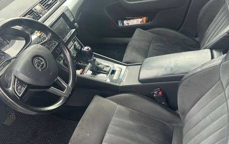 Skoda Superb III рестайлинг, 2015 год, 980 000 рублей, 6 фотография