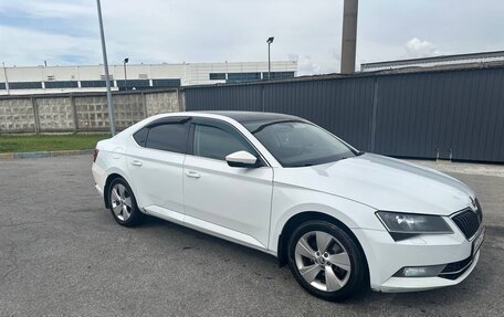 Skoda Superb III рестайлинг, 2015 год, 980 000 рублей, 2 фотография