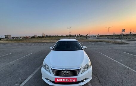 Toyota Camry, 2013 год, 1 850 000 рублей, 3 фотография