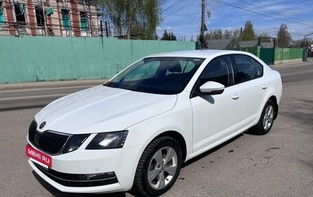 Skoda Octavia, 2018 год, 1 790 000 рублей, 3 фотография