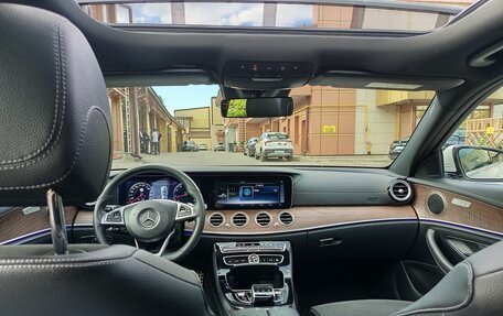 Mercedes-Benz E-Класс, 2016 год, 2 900 000 рублей, 18 фотография