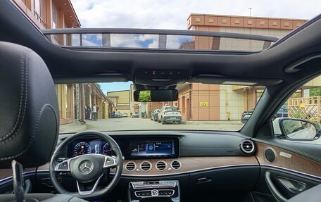Mercedes-Benz E-Класс, 2016 год, 2 900 000 рублей, 17 фотография