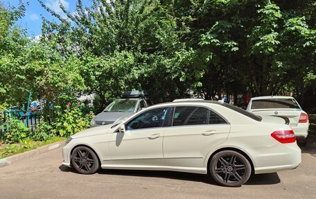 Mercedes-Benz E-Класс, 2011 год, 1 550 000 рублей, 4 фотография