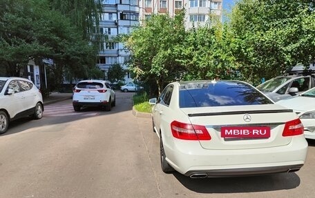 Mercedes-Benz E-Класс, 2011 год, 1 550 000 рублей, 9 фотография