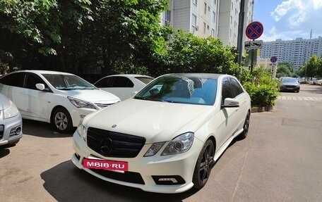 Mercedes-Benz E-Класс, 2011 год, 1 550 000 рублей, 2 фотография