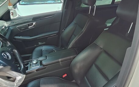 Mercedes-Benz E-Класс, 2011 год, 1 550 000 рублей, 13 фотография