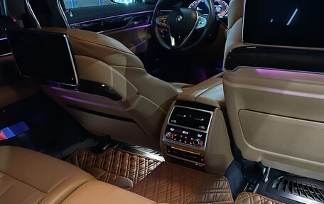 BMW 7 серия, 2019 год, 6 200 000 рублей, 6 фотография
