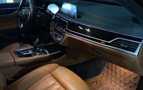BMW 7 серия, 2019 год, 6 200 000 рублей, 9 фотография