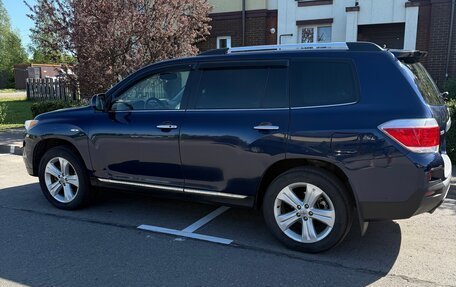 Toyota Highlander III, 2011 год, 1 900 000 рублей, 8 фотография