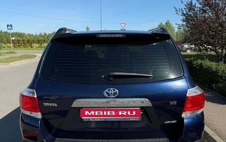 Toyota Highlander III, 2011 год, 1 900 000 рублей, 3 фотография