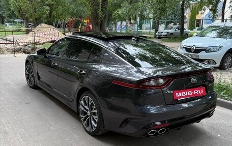 KIA Stinger I, 2018 год, 2 590 000 рублей, 10 фотография