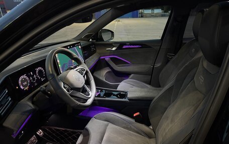 Volkswagen Tiguan, 2024 год, 6 300 000 рублей, 13 фотография