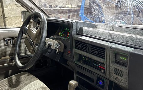Nissan Laurel VIII, 1986 год, 130 000 рублей, 14 фотография
