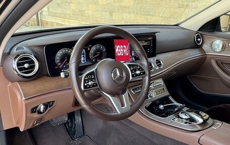 Mercedes-Benz E-Класс, 2018 год, 4 250 000 рублей, 10 фотография