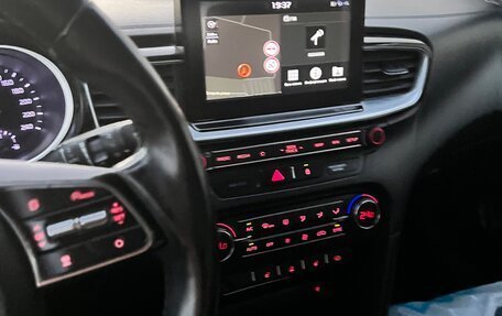 KIA cee'd III, 2018 год, 2 200 000 рублей, 8 фотография