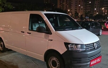 Volkswagen Transporter T6 рестайлинг, 2019 год, 2 000 000 рублей, 2 фотография