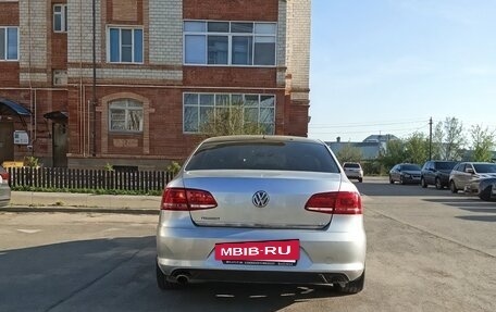 Volkswagen Passat B7, 2011 год, 800 000 рублей, 14 фотография