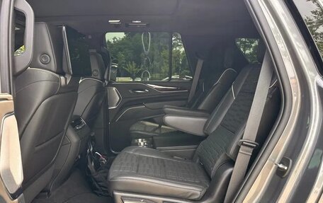 Cadillac Escalade V, 2022 год, 12 100 000 рублей, 11 фотография