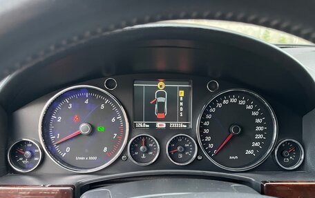 Volkswagen Touareg III, 2005 год, 990 000 рублей, 7 фотография
