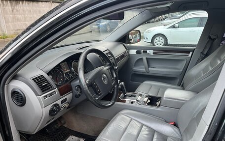 Volkswagen Touareg III, 2005 год, 990 000 рублей, 6 фотография