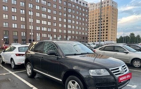 Volkswagen Touareg III, 2005 год, 990 000 рублей, 2 фотография