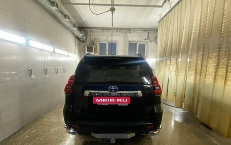 Toyota Land Cruiser Prado 150 рестайлинг 2, 2018 год, 5 100 000 рублей, 2 фотография