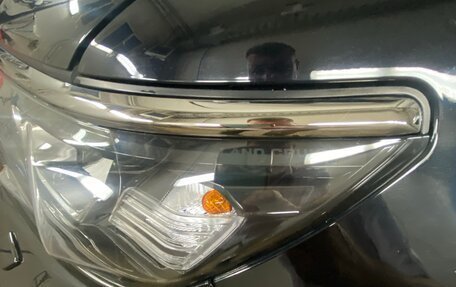 Toyota Land Cruiser Prado 150 рестайлинг 2, 2018 год, 5 100 000 рублей, 8 фотография
