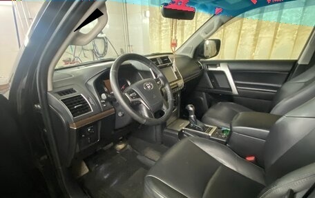 Toyota Land Cruiser Prado 150 рестайлинг 2, 2018 год, 5 100 000 рублей, 17 фотография