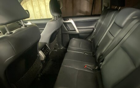 Toyota Land Cruiser Prado 150 рестайлинг 2, 2018 год, 5 100 000 рублей, 27 фотография