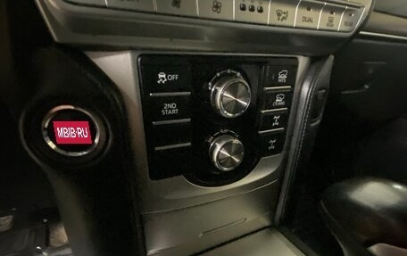 Toyota Land Cruiser Prado 150 рестайлинг 2, 2018 год, 5 100 000 рублей, 19 фотография