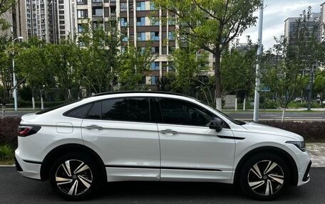 Volkswagen Tiguan II, 2022 год, 2 730 000 рублей, 5 фотография