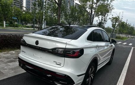 Volkswagen Tiguan II, 2022 год, 2 730 000 рублей, 6 фотография