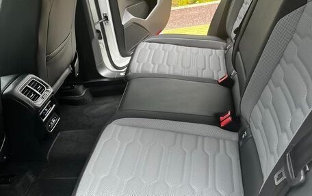Volkswagen Tiguan II, 2022 год, 2 730 000 рублей, 12 фотография
