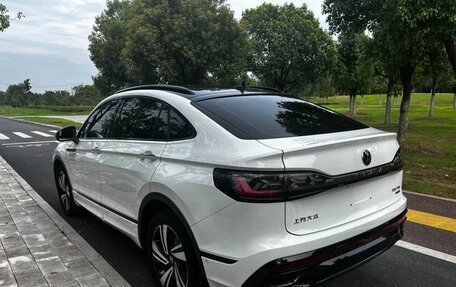 Volkswagen Tiguan II, 2022 год, 2 730 000 рублей, 8 фотография