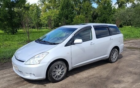 Toyota Wish II, 2003 год, 650 000 рублей, 4 фотография